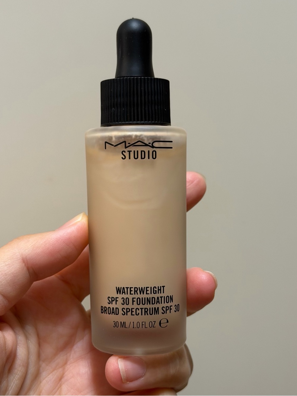 MAC Cosmetics Studio Waterweight SPF 30 Foundation — NC20（No Box‼️)